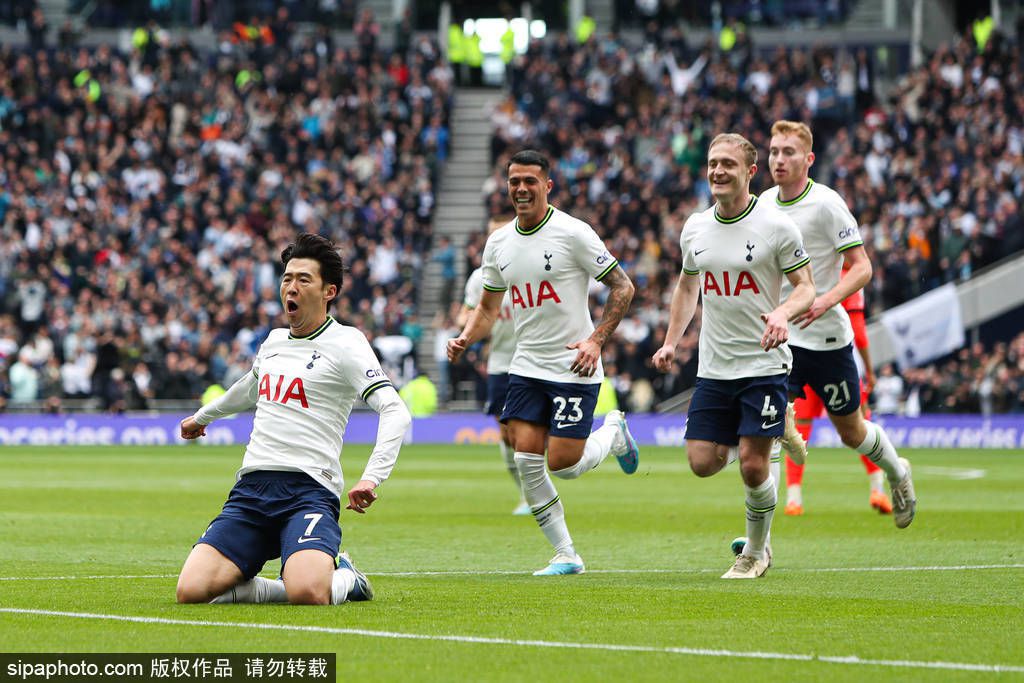 意甲-国米2-0拉齐奥3连胜4分领跑 劳塔罗图拉姆破门北京时间12月18日凌晨3:45，2023-24赛季意甲联赛第16轮，国米客战拉齐奥。